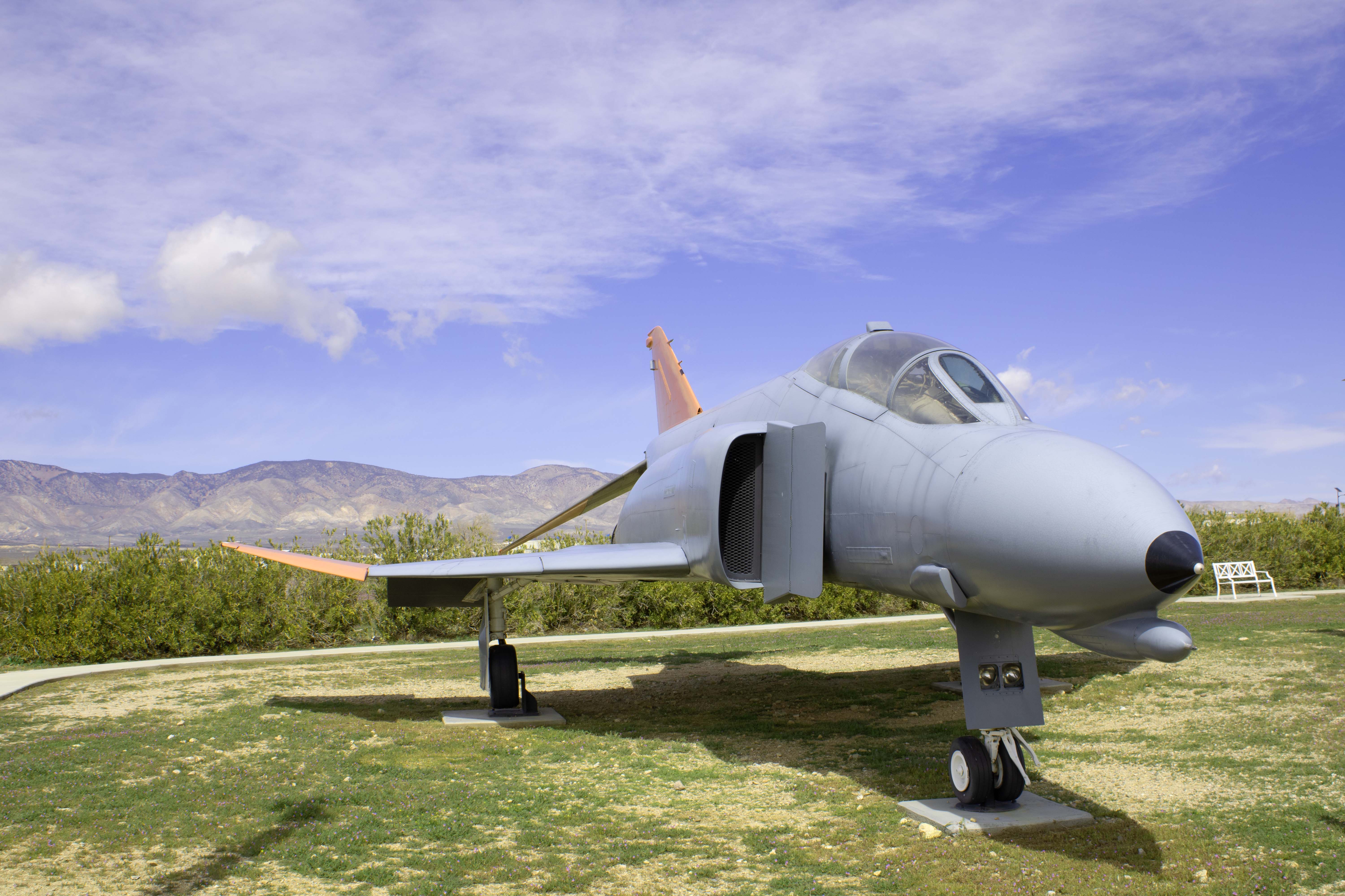 mojave desert jet